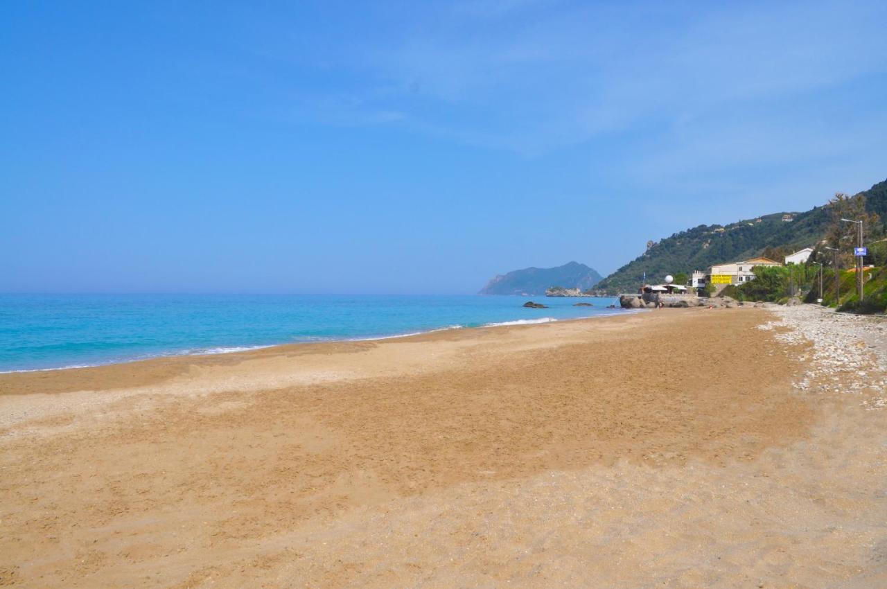 Natalia Apartment B With Panoramic Sea Views Of Agios Gordios Bay Zewnętrze zdjęcie