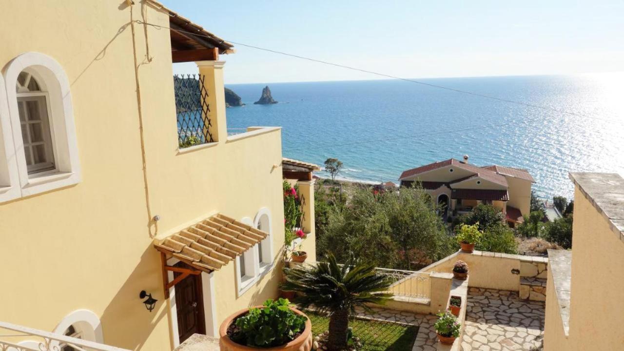 Natalia Apartment B With Panoramic Sea Views Of Agios Gordios Bay Zewnętrze zdjęcie