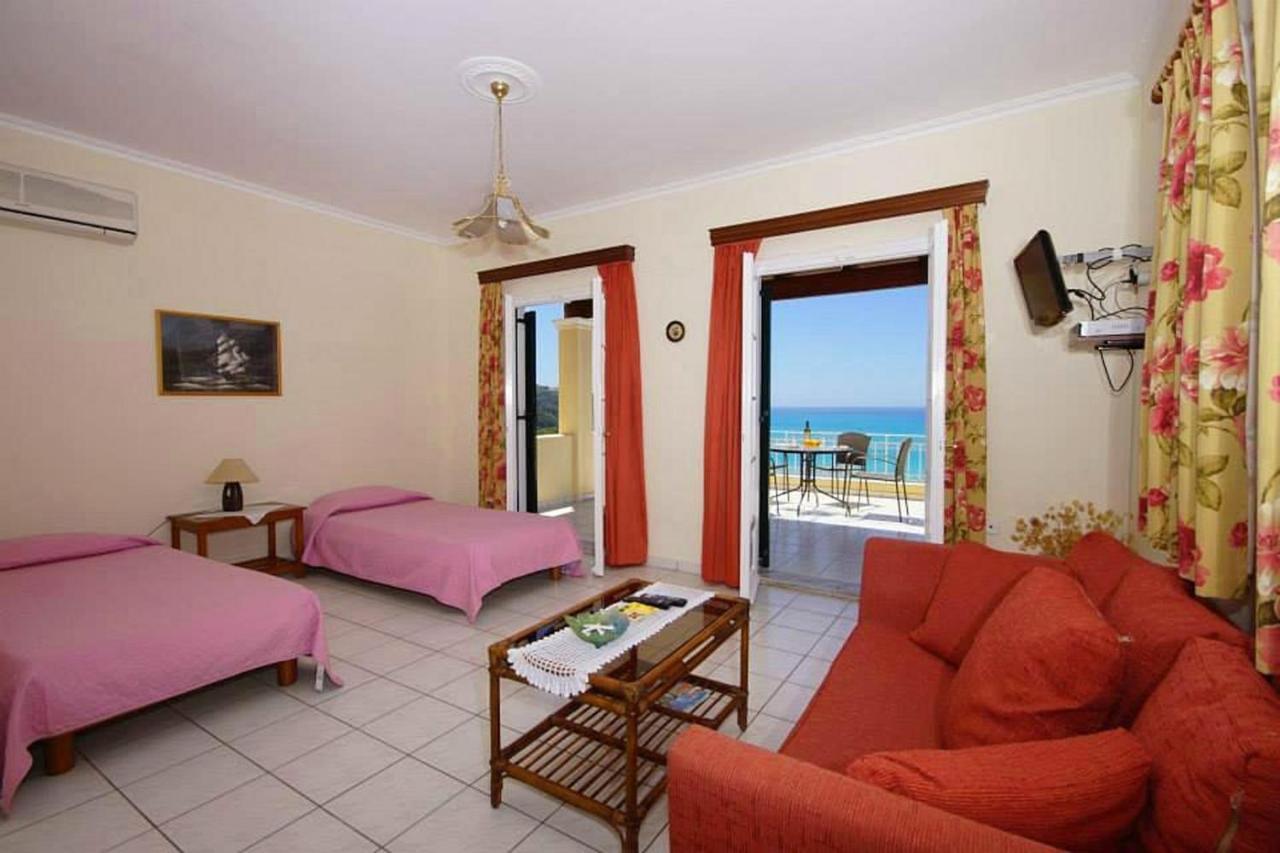 Natalia Apartment B With Panoramic Sea Views Of Agios Gordios Bay Zewnętrze zdjęcie