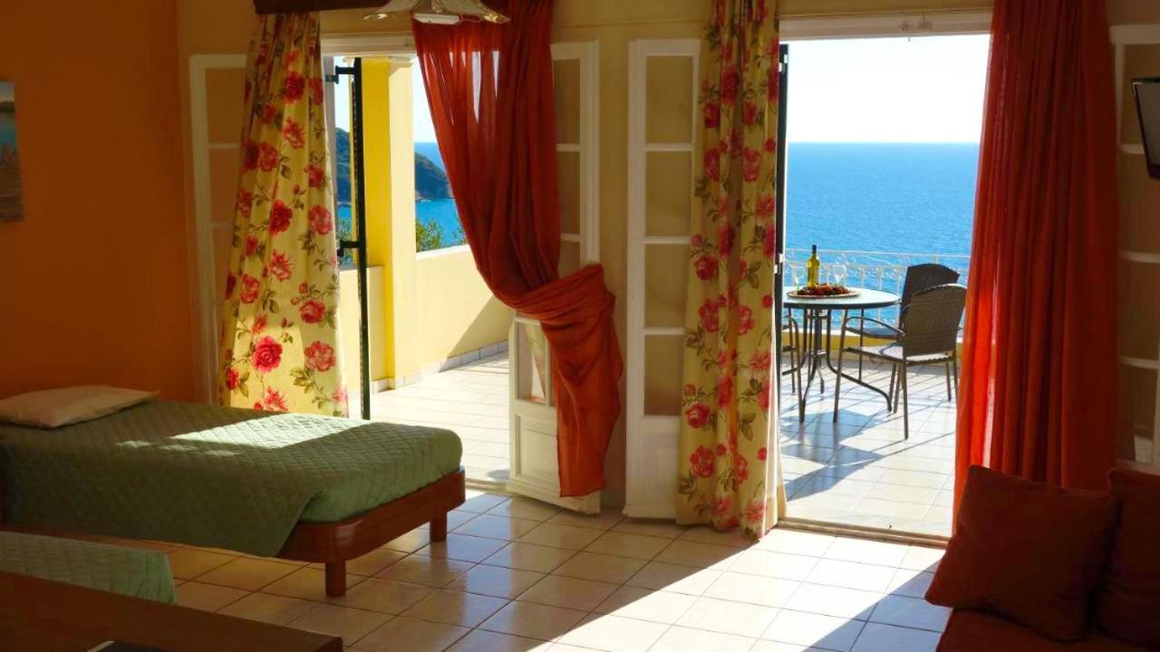 Natalia Apartment B With Panoramic Sea Views Of Agios Gordios Bay Zewnętrze zdjęcie
