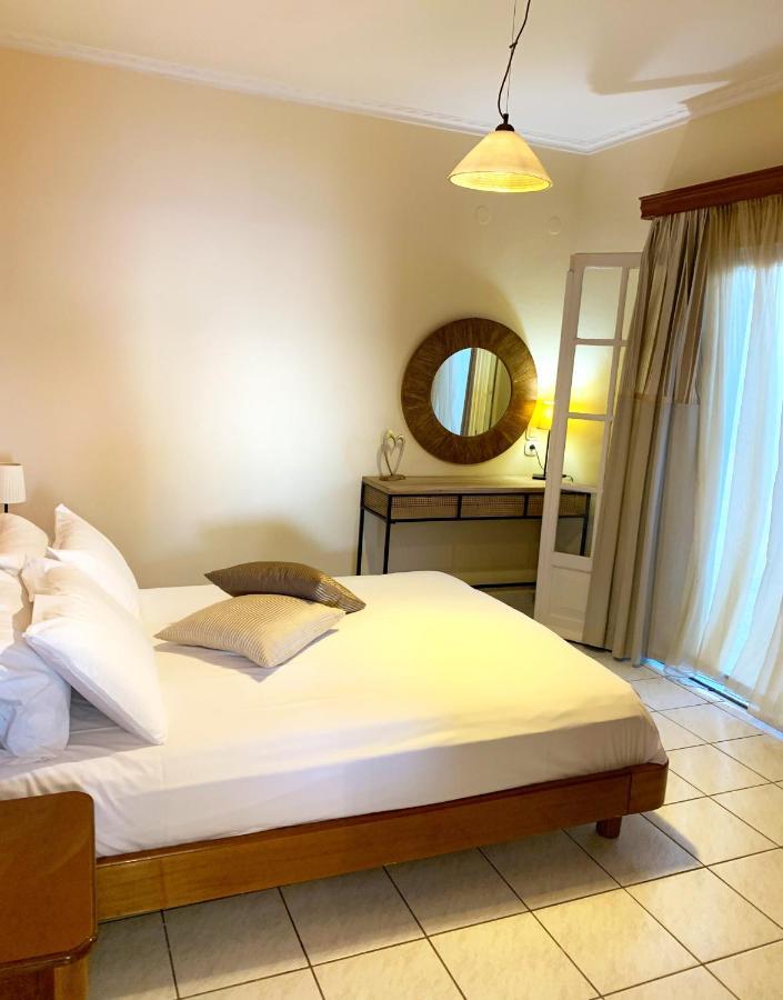 Natalia Apartment B With Panoramic Sea Views Of Agios Gordios Bay Zewnętrze zdjęcie