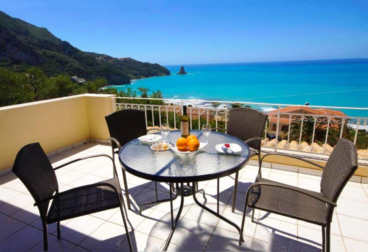 Natalia Apartment B With Panoramic Sea Views Of Agios Gordios Bay Zewnętrze zdjęcie