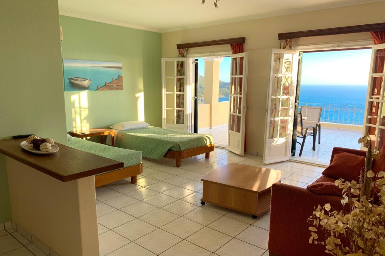 Natalia Apartment B With Panoramic Sea Views Of Agios Gordios Bay Zewnętrze zdjęcie